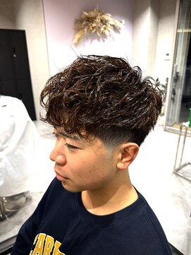 ニード(NEED) テーパーフェードスペインカール /千種 /池下 /覚王山 /本山