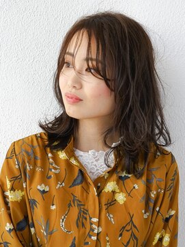 ヘアーループレル(Hair ruup Rell design works) モーブグレーの切りっぱなしボブ