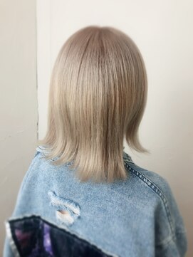 リタ(rita) ブランドカラー