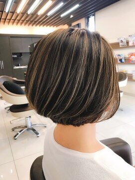 レイフィールド 長嶺店(RAY Field) ボブハイライト