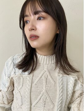 ベル 新宿(Belle) 切りっぱなしくびれミディアム