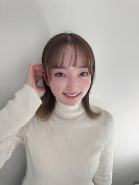 アンテナスクエア(ANTENA SQUARE) 外はねショートボブ