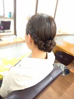 モアナ 逗子(MOANA)&nbsp;シンプル大人編み込みシニヨン