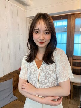 エレン 池袋(ElEn.) 顔タイプ診断/似合わせ韓国くびれヘア/髪質改善/小顔カット