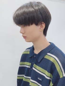 モリオフロムロンドン 松戸店(Morio from London) 【松戸 岩口】襟足あり黒髪重めハンサムショート