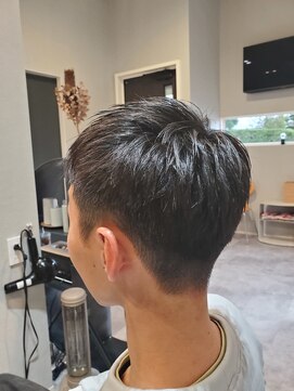 ログシー(log.c) ナチュラル刈り上げスタイル