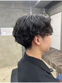 (北谷)メンズパーマ×センターパートで大人っぽくラフに決まる！