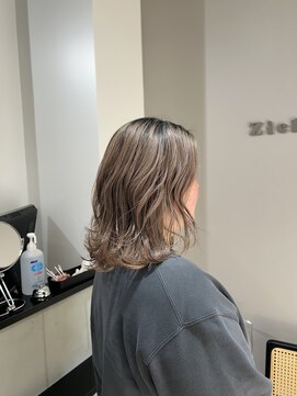 ジール(Ziel) ベージュカラー