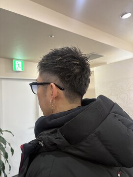 アイズ 本厚木(AIZU) 爽やかショートスタイル　ツイストスパイラルパーマ　ハイライト