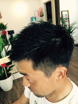 シャルール (Chaleur) 刈り上げベリーショート