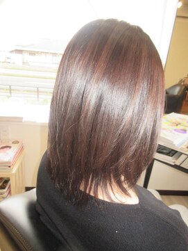 コア フィール ア デイ(COIFFURE A DAY) 【見附今町M3D】ミディアムボブ