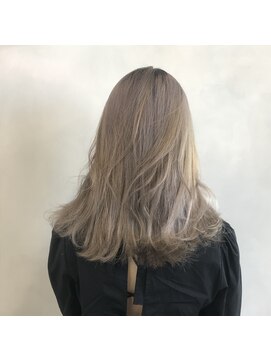 エイト ヘアサロン 渋谷本店(EIGHT) パールアッシュ