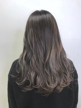 モードケイズ 阪急茨木店(MODE K's) グレージュカラー