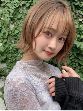 バズ ビー(BUZZ Bee) 外ハネボブ☆シースルーバング☆ミルクティーベージュ