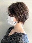 大人可愛い20代30代40代黒髪前下がりショートボブ丸みショート