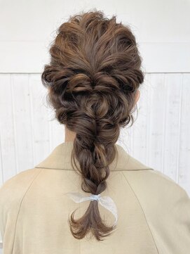 ナンバー ユアイロ 川崎(N° uairo) 20代・30代・40代似合う小顔ヘアアレンジ♪二次会ブライダル花嫁