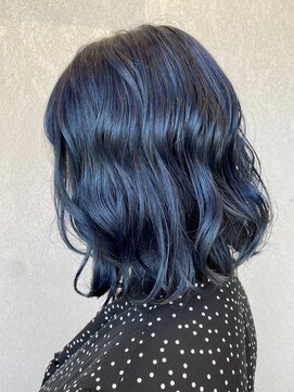 ビーワールド(B WORLD) ブラックブルー【藤枝/髪質改善/デザインカラー】