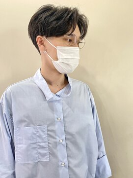 レーヴス(REVES) 柔らかナチュラルセンターパート