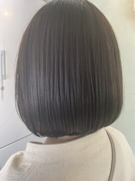 ジェムバイアルテフィーチェ(gem by artefice) アッシュブラウン×柔らかボブ☆ヘルシースタイル☆アースカラー