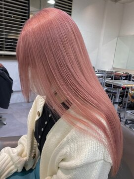 ベレーザ 渋谷(BELEZA) 3642ベビーピンクぱっつん前髪ホワイトピンクハイトーンカラー