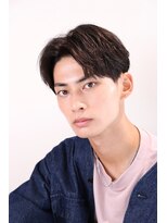 ネイビー(NAVY)&nbsp;毛流れパーマでつくる韓流ヘア