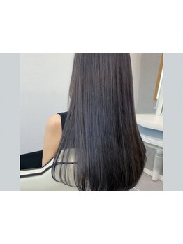 真っすぐになり過ぎない、クセ・ボリュームのコントロールが叶う"変化を実感できる"ワンランク上の髪質改善