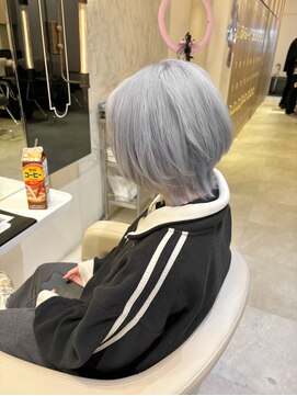 ウィル 京橋店(WiLL) ヨジャドル推しカラーホワイト×ウルフカット