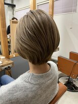 ユッカ エルア 武庫之荘南口(YUCCA elua)&nbsp;エルア角床オススメショートボブ