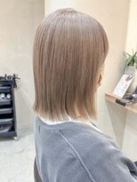 ヒビヲ(HIBIO) ショートボブタッセルボブ切りっぱなしボブハイトーンカラー韓国