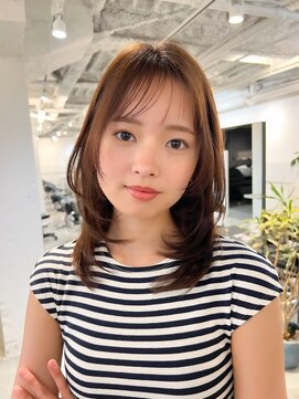 フォト 新宿(foto) 顔まわりレイヤー大人ミディアムレイヤースタイル