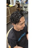 サイドパート×ハードパーマ　HOMMEHAIR２ｎｄ江ヶ崎