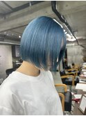 アッシュブルー/前下がりボブ