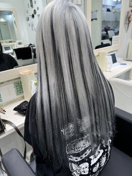 ラピス 池袋(Lapis) ホワイトアッシュローライト