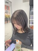 柔らかグレージュカラー