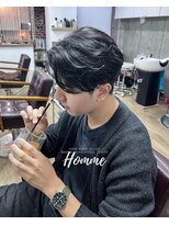 オムファミーユラグ(homme, famille raugh) 前下がりサイドパート