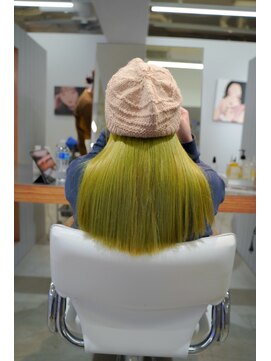 アザー(o. the .r) ライムグリーン