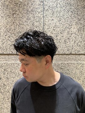 ヘアモード キクチ 銀座店 ウェーブパーマ〈理容室〉