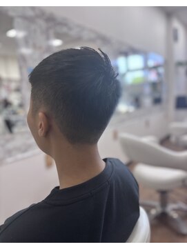 アールバディ 大東店(R Buddy) 暑さ乗り切る刈り上げショート