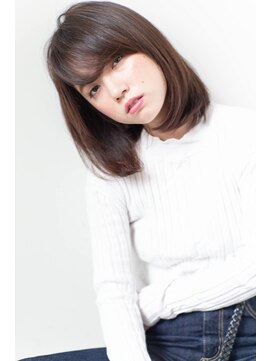 フェリア 梅田(FERIA) 【梅田　茶屋町】クラシカルワンカールボブ