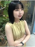 オン眉ボブ