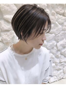 モアナバイヘッドライト 綱島店(Moana by HEADLIGHT) #ハンサムショート#センターパート#大人可愛い