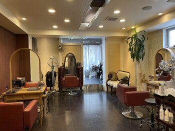 RAVISSANT HAIR 【ラヴィソン ヘアー】