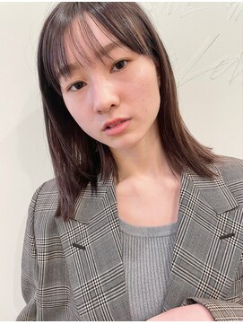 ビュートリアム 福岡(BEAUTRIUM) 前髪ありセミディ切りっぱなしボブロブシースルー20代30代40代
