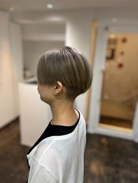 スターズユルリ(stars yuruli) ハイトーンショート×透明感カラー