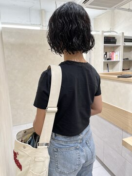 パーマ風くせ毛活かしボブ