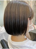 ぱつっとボブ