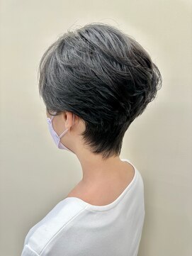 バッカ 横浜桜木町店(BACCA) ショート　前髪なし　ショートボブ　40代