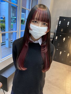 エレナ(elena) ロングウルフ×インナーカラー