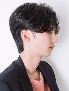 オーシャントーキョー ウエスト(OCEAN TOKYO WEST) 韓国マッシュカルマパーマコンマバングセンターパート黒髪ウルフ