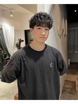 ムード 立川(MHOOD) ツイストスパイラルパーマツーブロックメンズマッシュ